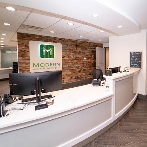 Modern Oral & Facial Surgery interior